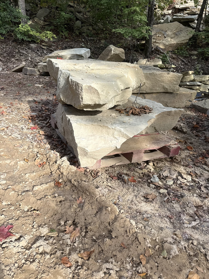 TN Buckskin Stackable Wall Boulders ~3860 lb