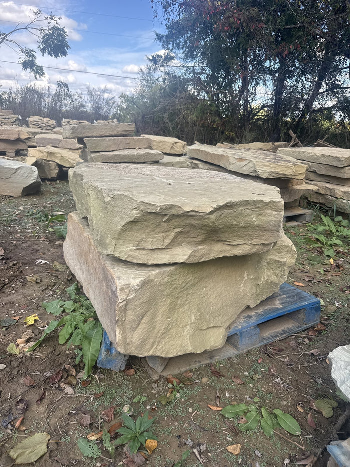 TN Buckskin Stackable Wall Boulders ~4600 lb